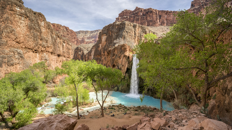 Havasu waterfall and beautiful blue pool, Grand Canyon Arizona