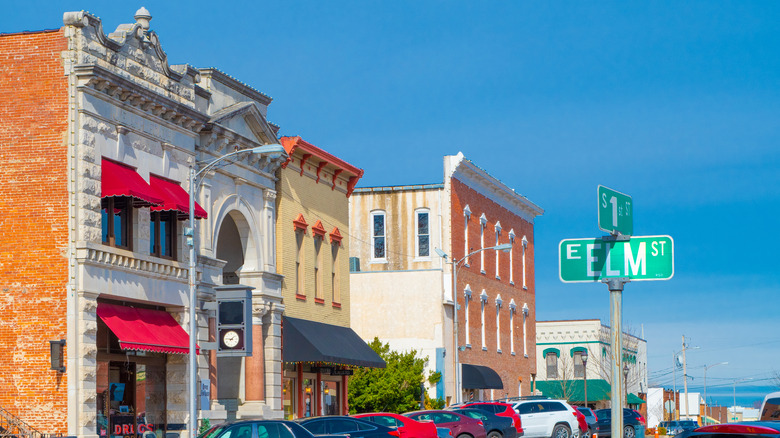 Storefronts near 1st and Elm Streets in downtown Rogers
