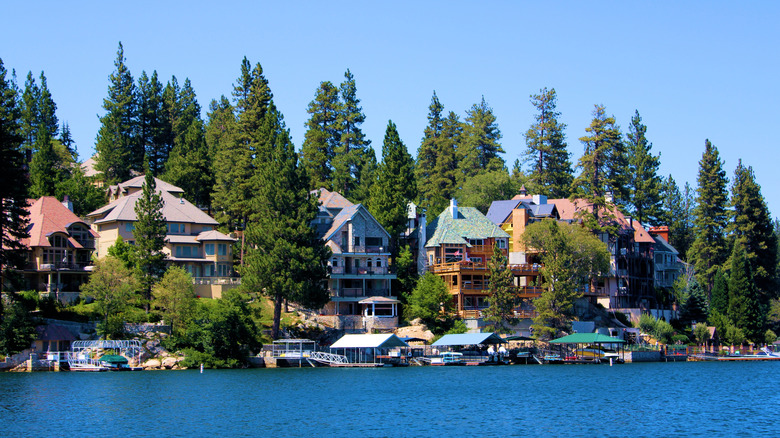 Mansions on the shore in Lake Arrowhead, California