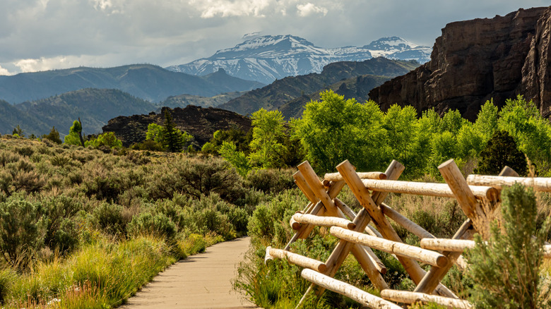 Roadside pullout in Shoshone National Forest