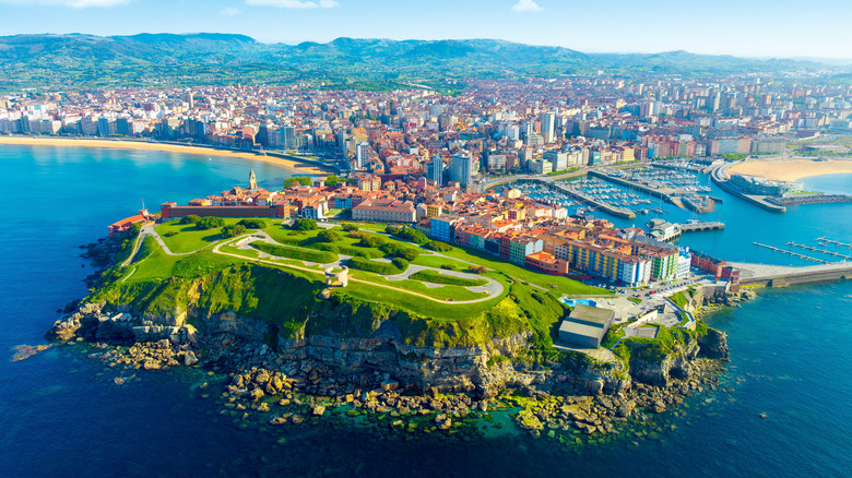an aerial view of Gijon's green Santa Catalina battery park
