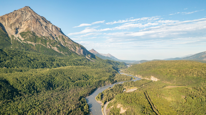 River views along the Glenn Highway in the Matanuska-Susitna Valley, Alaska