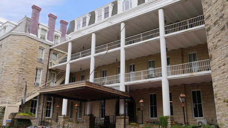 Exterior the 1886 Crescent Hotel & Spa