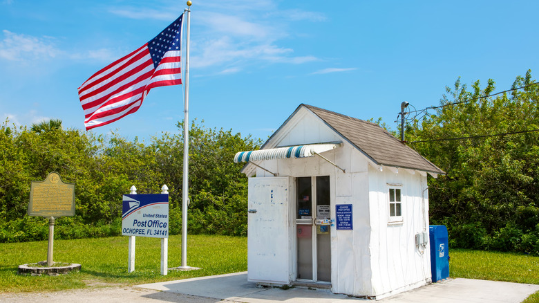 America's smallest post office in Ochopee, Florida