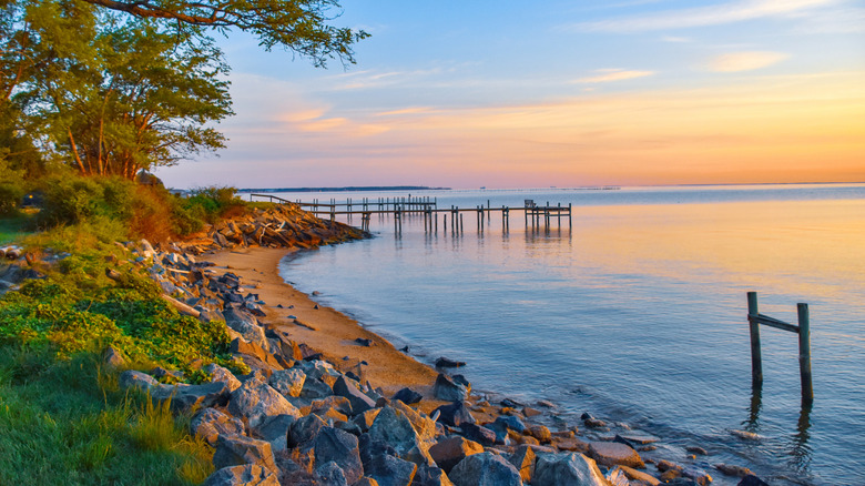 Sunset at a beach in the Chesapeake Bay