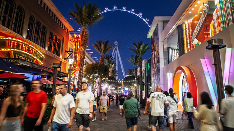 LINQ promenade in Las Vegas, Nevada