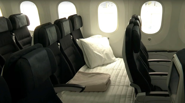 Air New Zealand Skycouch