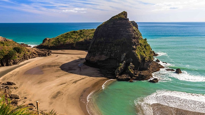 Piha Beach