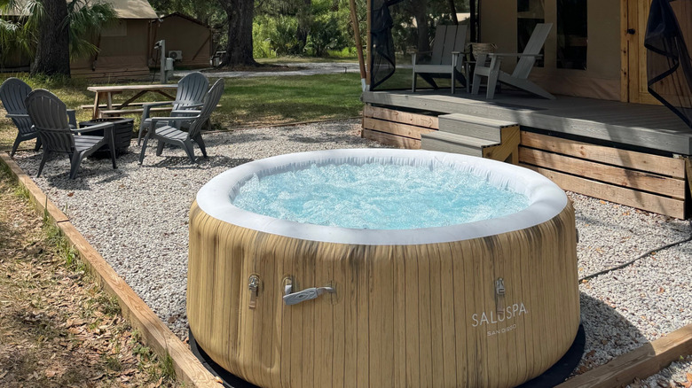 Peace River Oaks features luxury canvas tents complete with fire pits and private hot tubs