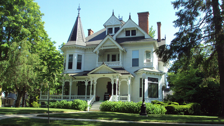William G. Thompson House Museum and Gardens in Hudson, Michigan, an ornate Victorian building