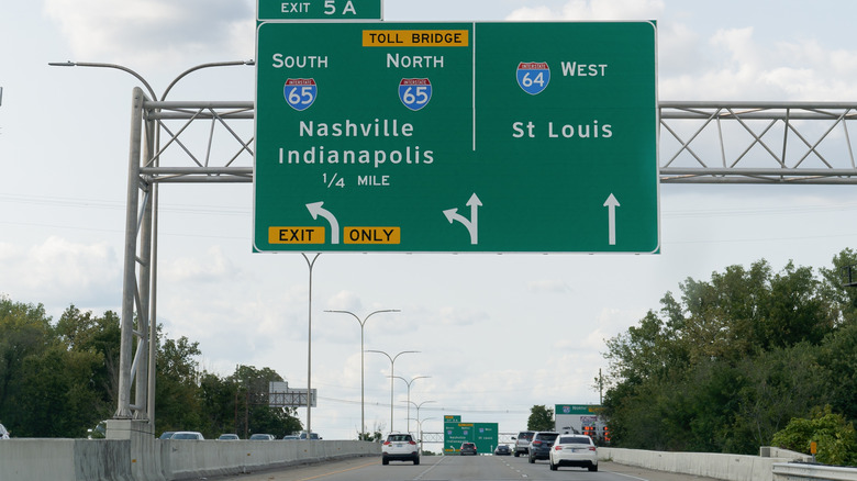 Highway 65 North sign towards Louisville, Kentucky