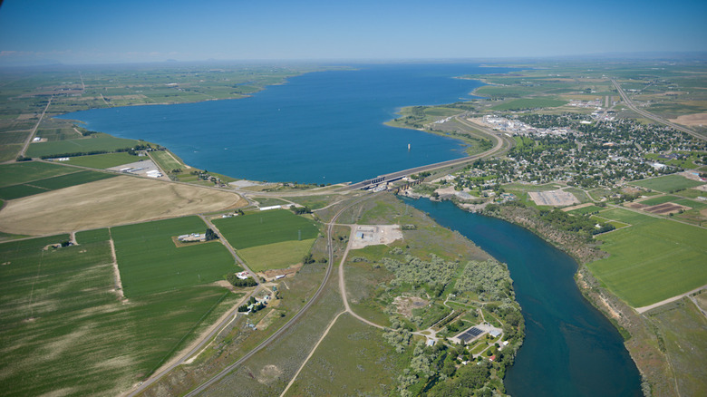 An aerial shot of American Falls Dam and the town
