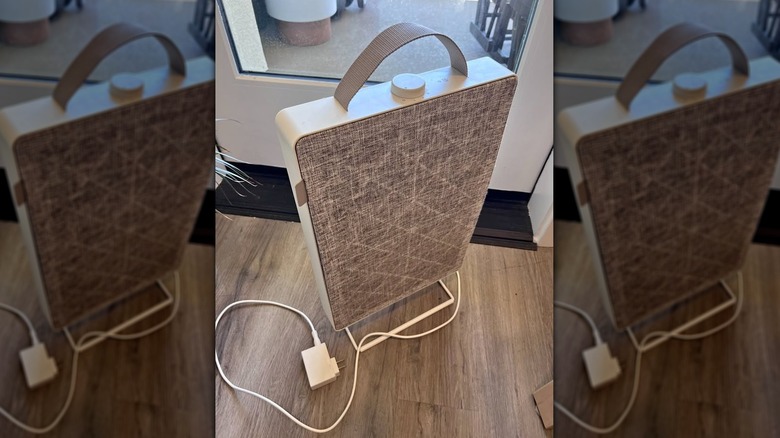 a Förnuftig air purifier in an apartment
