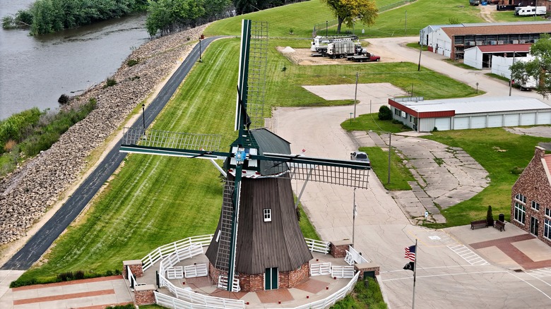 The De Immigrant Windmill in Fulton, Illinois