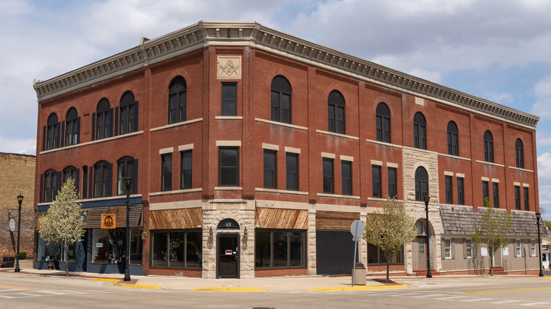 A brick building in downtown Rochelle, Illinois