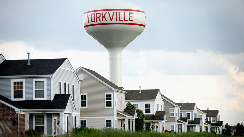 Yorkville, Illinois, water tower overlooking a row of homes