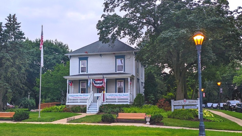 Exterior view of Roselle History Museum in downtown Roselle, Illinois