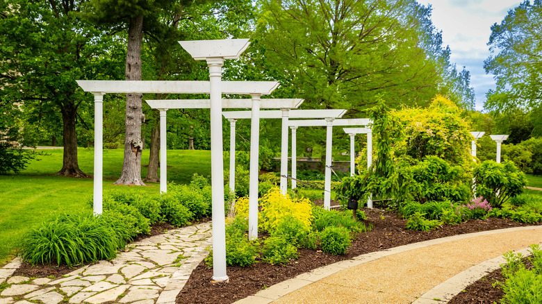 Outdoor trails at the Washington Park Botanical Gardens