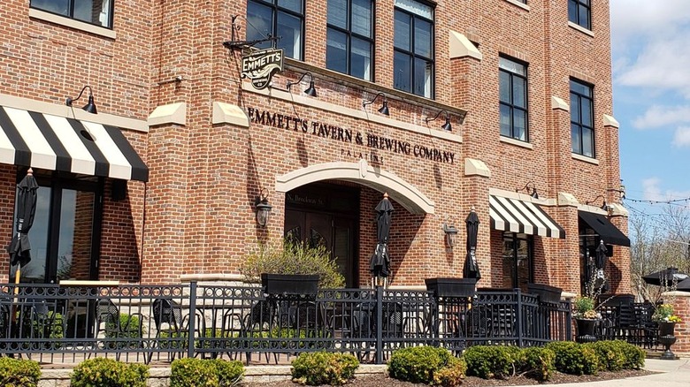 Exterior shot of local brewhouse, Emmett's Brewing Co., in West Dundee, Illinois