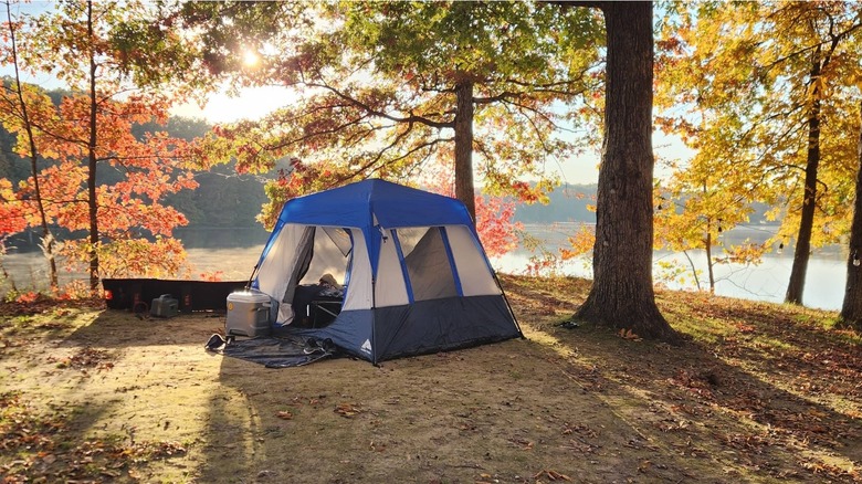 A tent in Lake Murphysboro State Park.