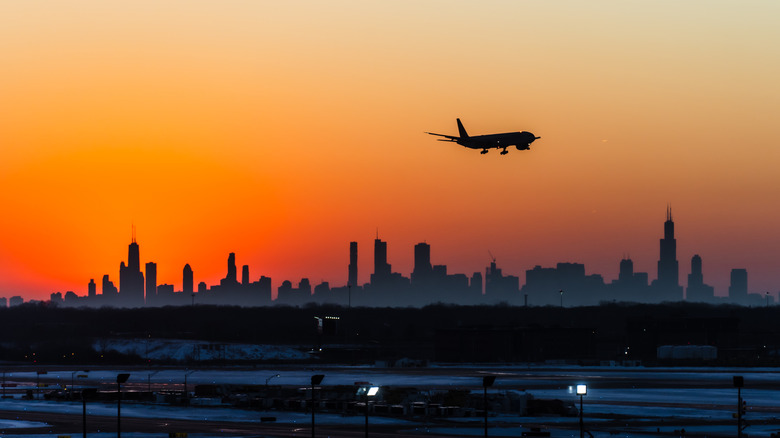 plane landing at Chicago airport