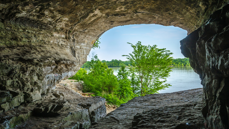 A view from inside Cave-In-Rock toward the Ohio River