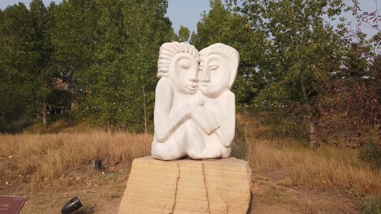 The Lovers sculpture at the Chapungu Sculpture Park