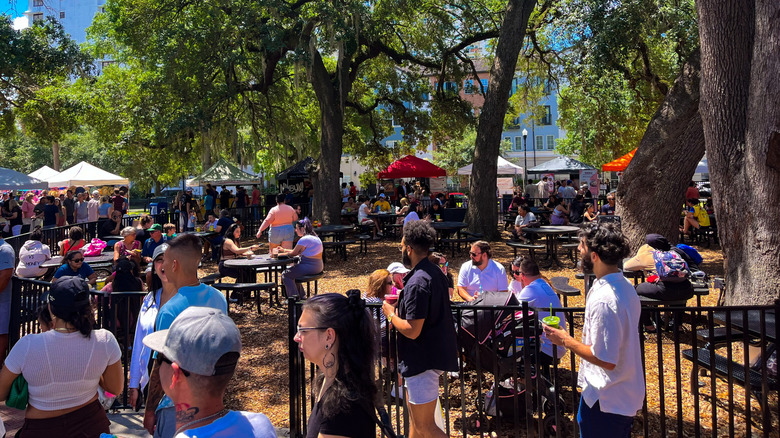 Lake Eola Park farmers' market