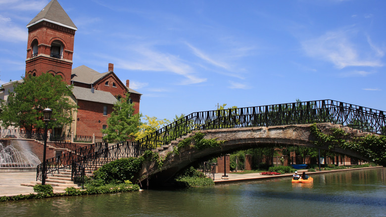 Pretty view of a bridge over the canal in Downtown Indianapolis