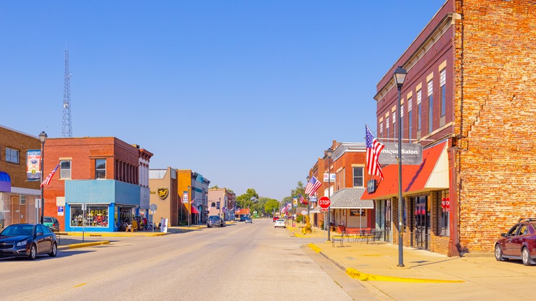 downtown Clinton, Indiana