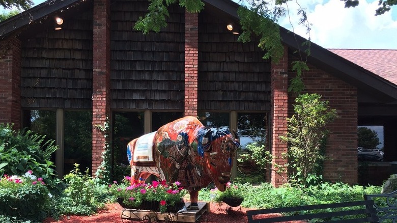 Beef House Restaurant and Dinner Theatre in Covington, Indiana