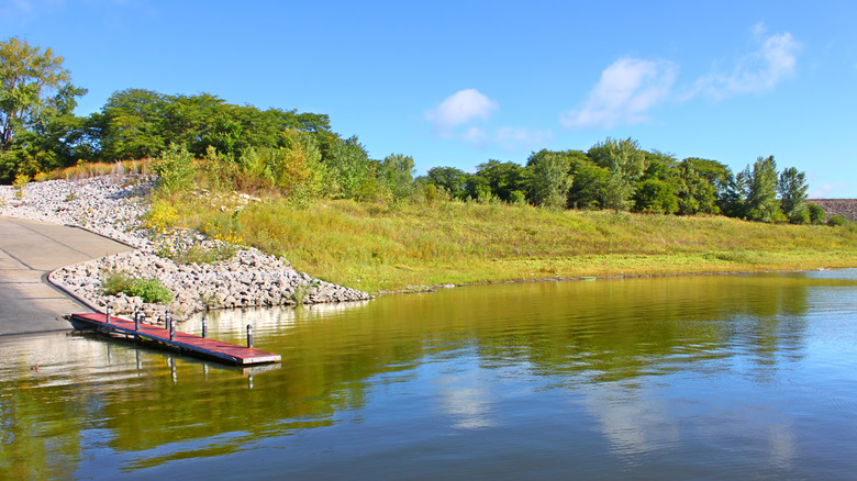 Summertime at Saylorville Lake, surrounded by greens in Polk City, Iowa