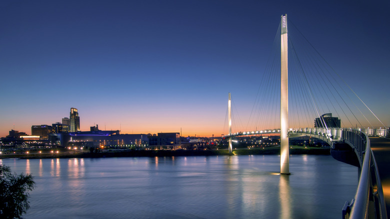 The bridge connecting Council Bluffs to Omaha over the Missouri River