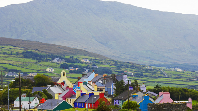 Colorful houses at the Beara Peninsula