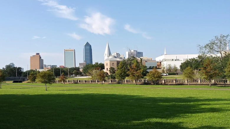 Klutho Park with Jacksonville skyline visible in background