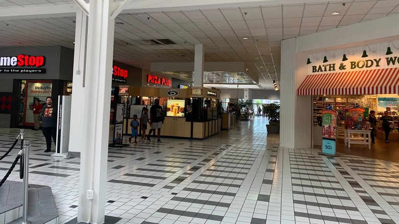 Inside Hudson Mall in New Jersey