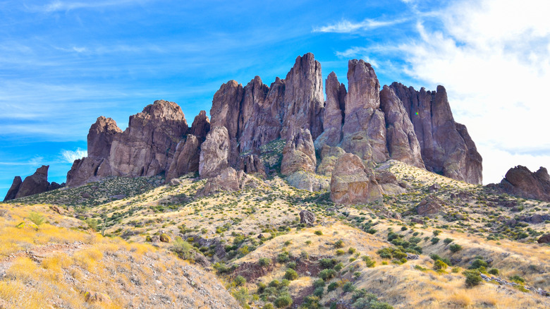 tawny rock formations in San Tan Mountain Regional Park
