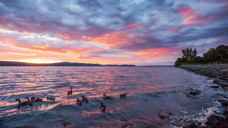 Image of Hudson River from Dobbs Ferry in New York