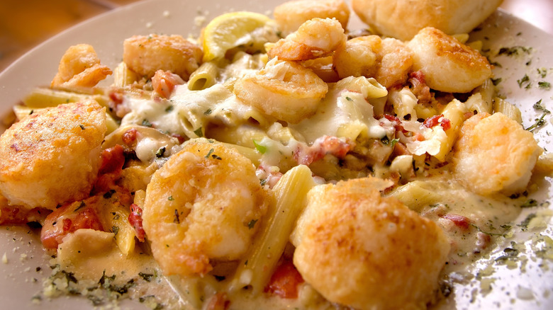 Shrimp and scallops pasta dish