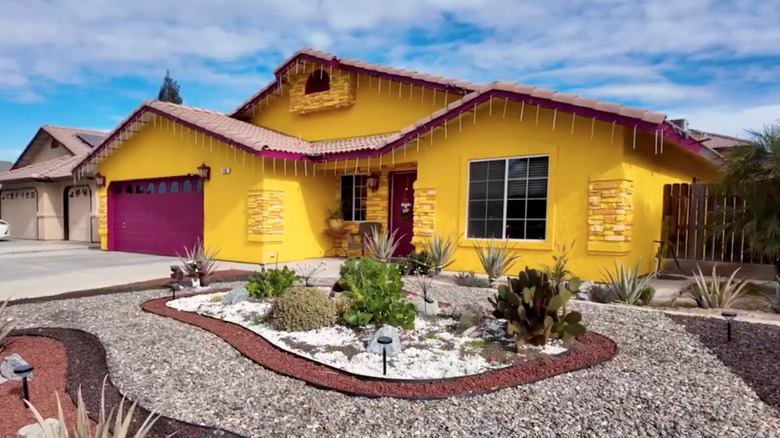 A yellow and burgundy house in Shafter, CA