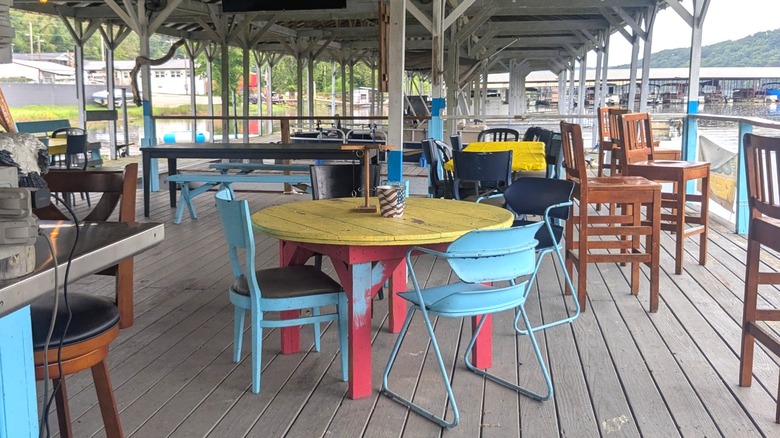 Outdoor seating at Pelican Pete's Bar and Grill