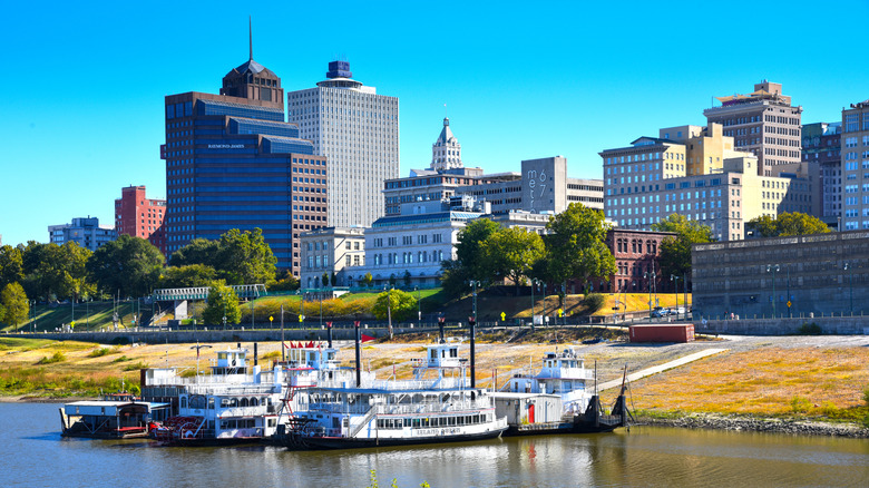 Riverboats in the Mississippi River