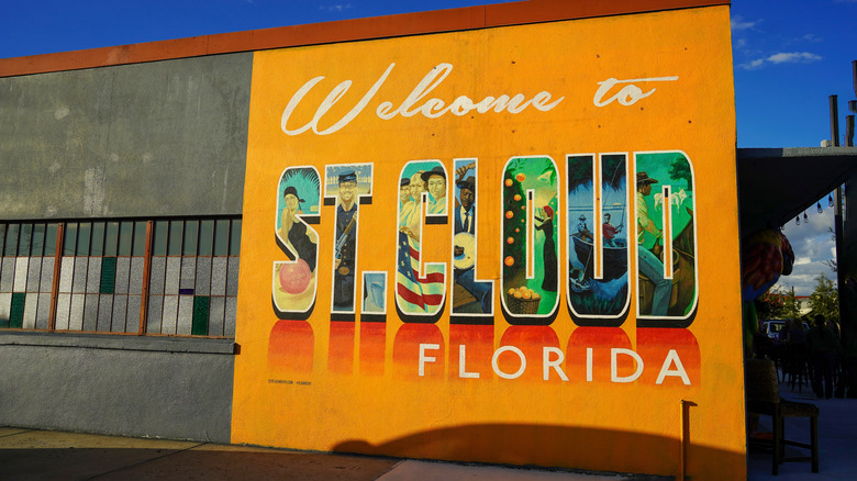 mural that says Welcome to St. Cloud Florida
