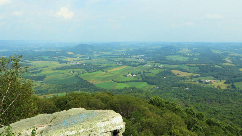 views from the Pulpit Rock and The Pinnacle loop trail