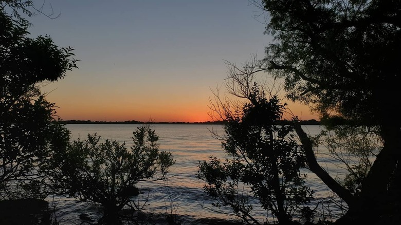 Sunset view of El Dorado Lake in Kansas