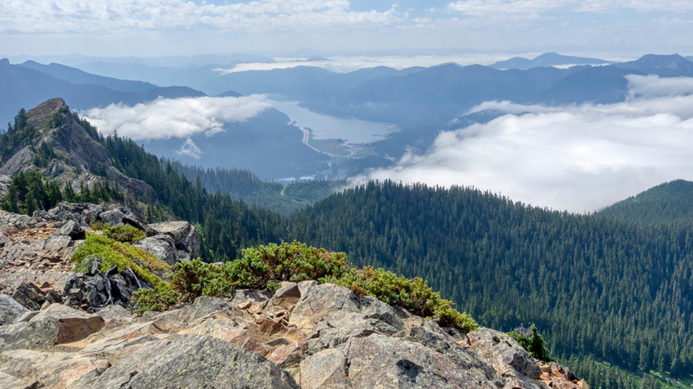Scenic views abound from Kendall Lake above Keechelus Lake