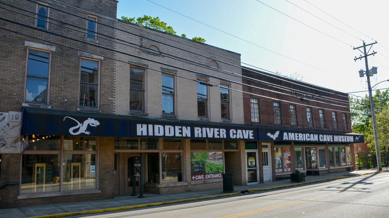 Street view of Hidden River Cave, American Cave Museum