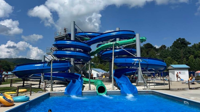 Slides at Kentucky Splash Waterpark in Williamsburg