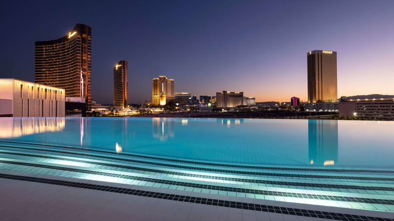 Infinity pool,Resorts World, Las Vegas