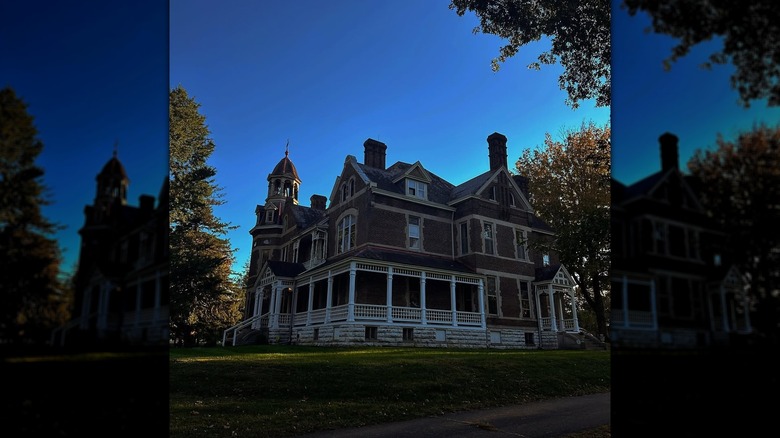 The exterior of Thomas B. Ripy's House in Downtown Lawrenceburg, Kentucky